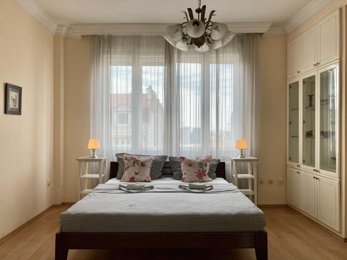 Terazije Square Lux Apartment Белград Екстер'єр фото